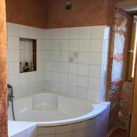 Batisse Du 14eme En Pleine Nature Дом отдыха *