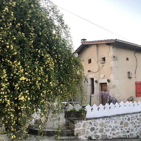 Batisse Du 14eme En Pleine Nature Дом отдыха *