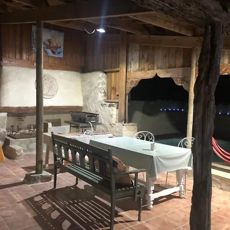 Batisse Du 14eme En Pleine Nature Дом отдыха